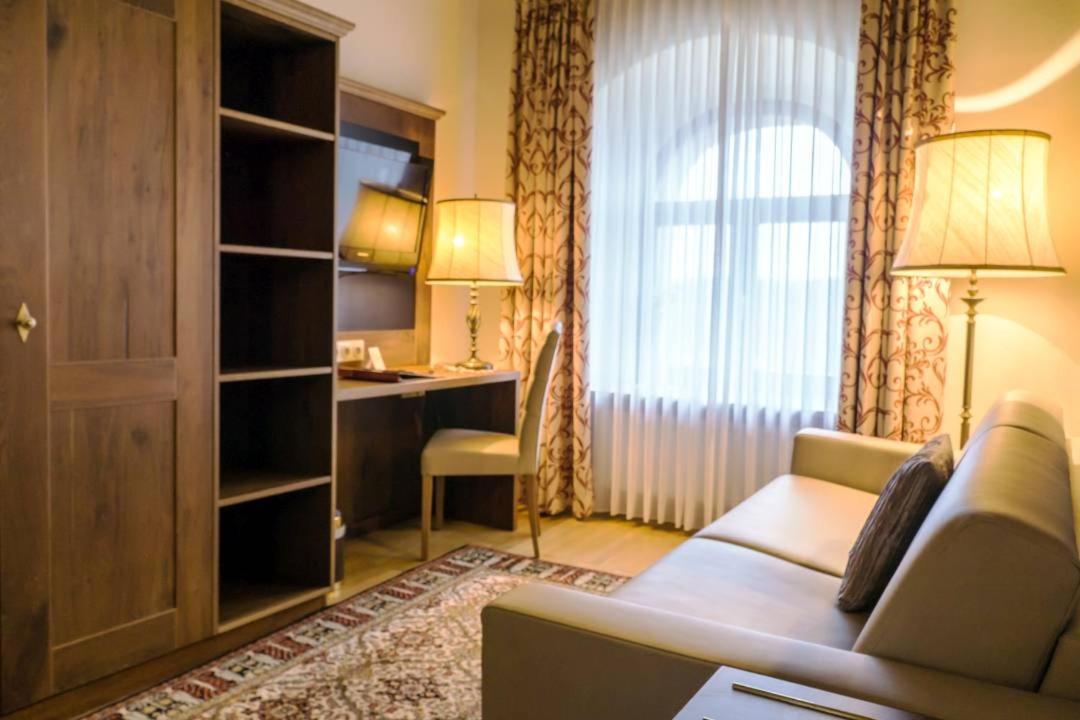 Burg Colmberg Hotel Extérieur photo